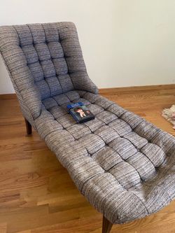 Child Size Antique Chaise Lounge Chair
