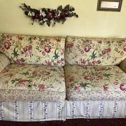 Free Shabby Chic Sofa And loveseat With Reversible Cushions 