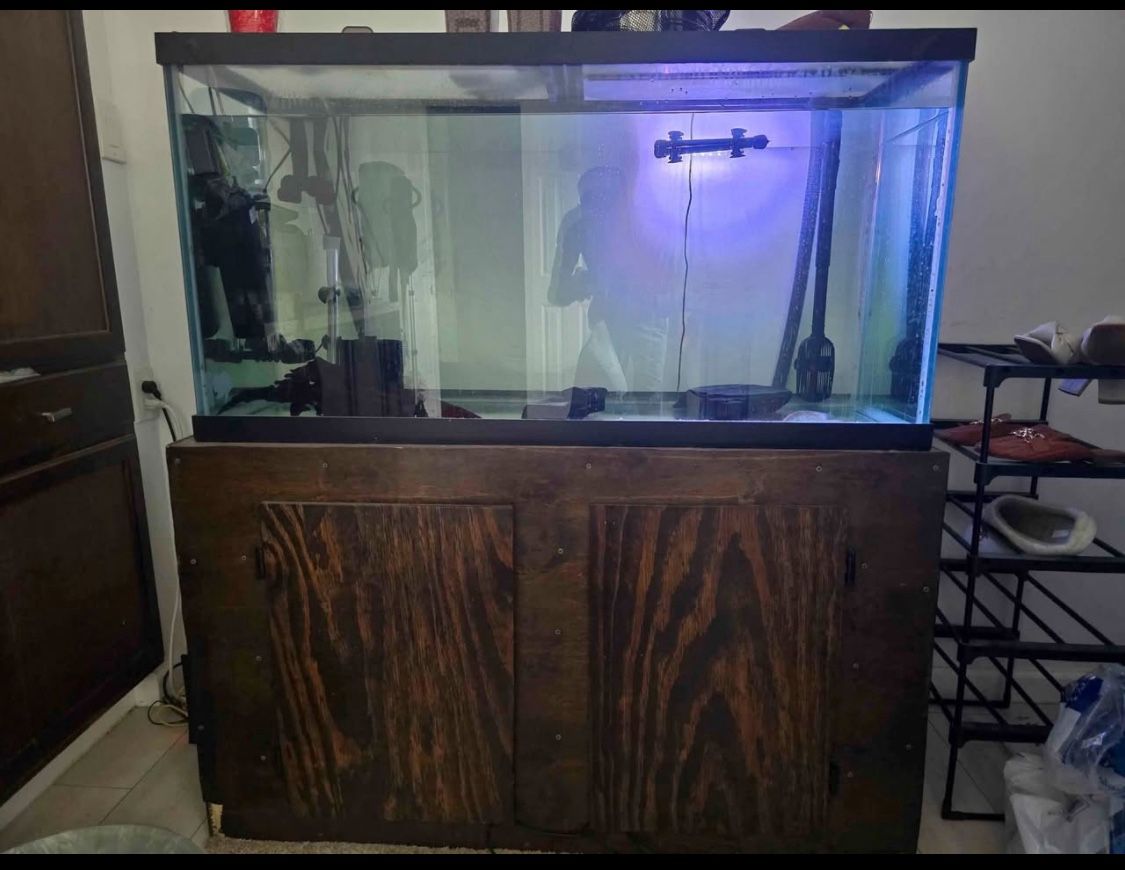 90 Gallon Aquarium 