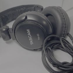 Tascam TH-03 Headphones