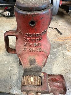 Vintage rare 25Ton railroad jack great shape needs oil