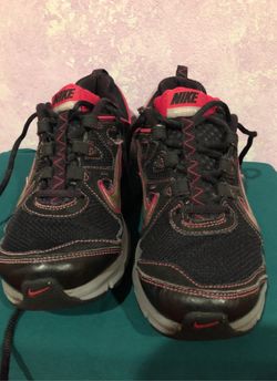 Womens NIKEAIR