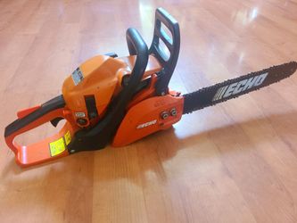 ~ECHO CS-352 COMMERCIAL CHAINSAW IN GREAT WORKING CONDITION TURNS ON FAST AND EASY~