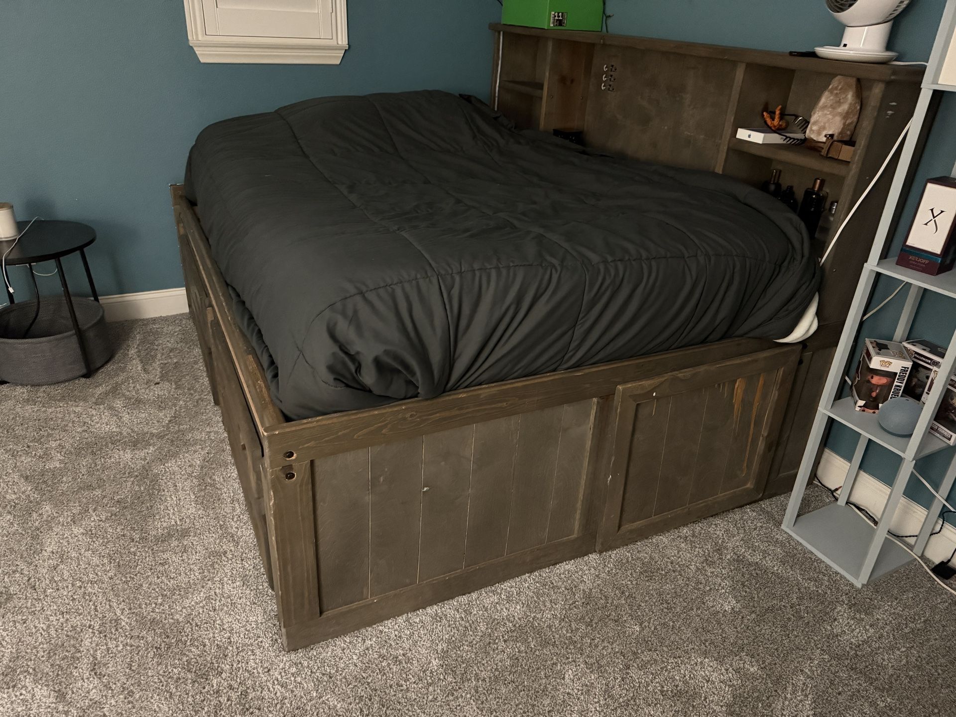 Bed With Shelves. Full Size 