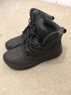 Nike ACG boots 8.5