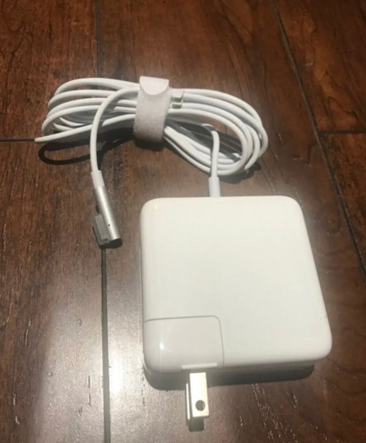 Premium 85W MagSafe 1 AC Power Adapter Charger for Apple MacBook Pro & MacBook Air 13", 15", 17" (Compatible 2007-2012Models) Elevate your charging ex