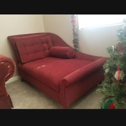 Cleopatra Couch
