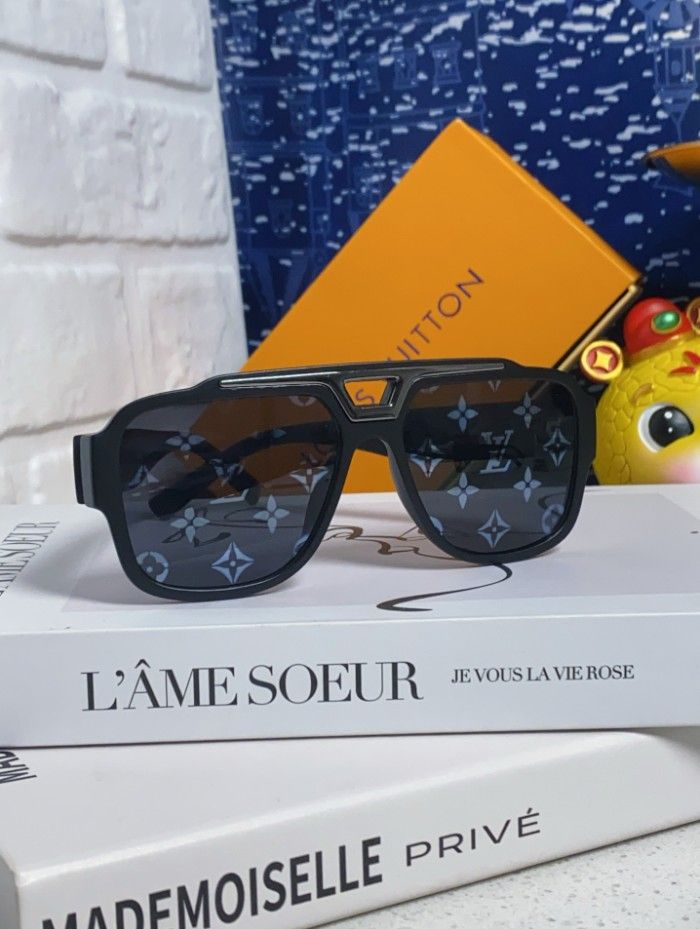 Louis Vuitton Celebrity-Style Sunscreen Fashion Sunglasses
