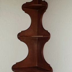 VINTAGE ORNATE WOODEN ACCENT WALL CORNER SHELF LEDGE KNICKKNACK DECOR DISPLAY