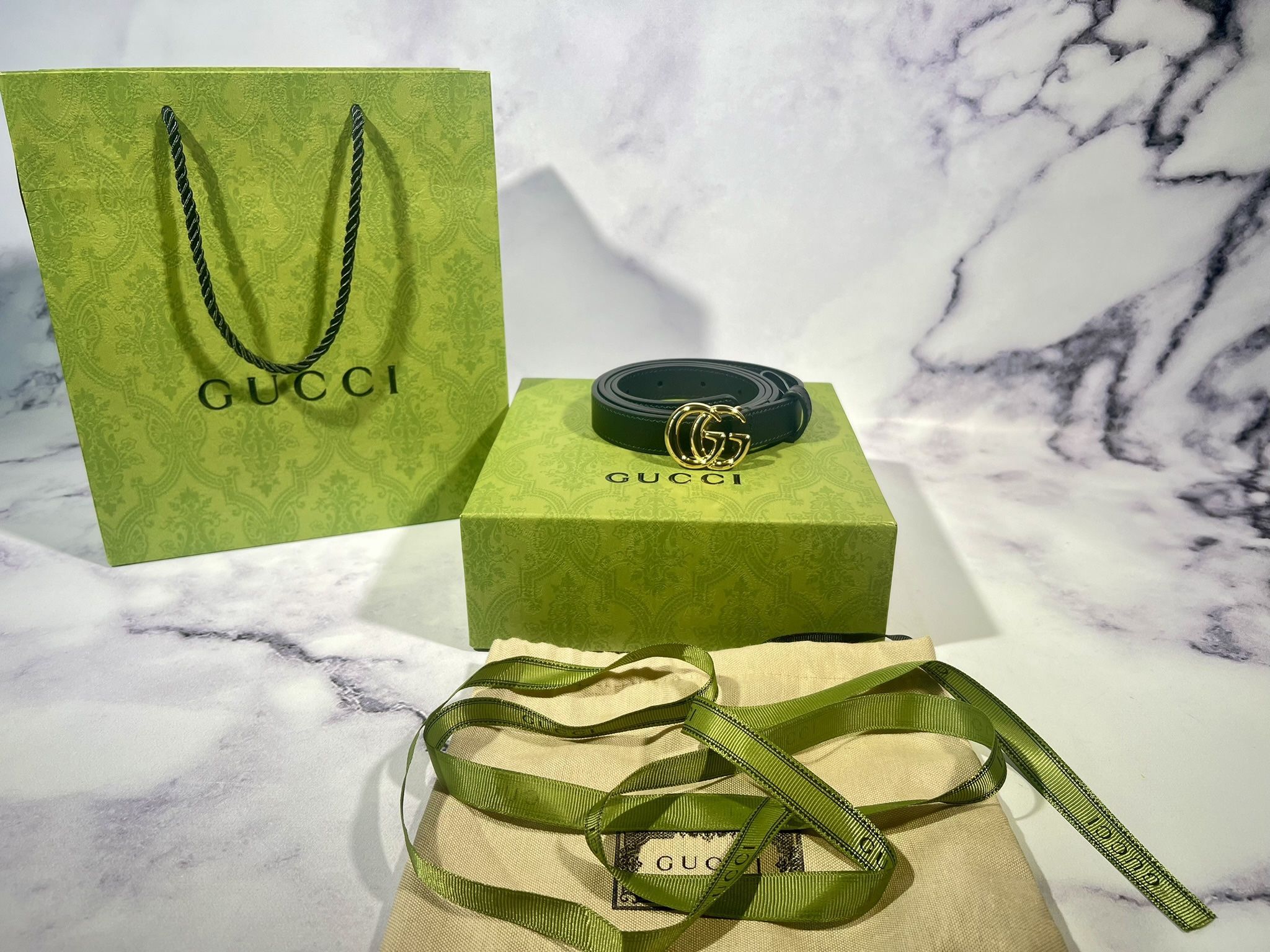 🖤 Gucci GG Marmont Thin Leather Belt w/ Shiny Buckle – Gucci 100 / 40" / US 30 Ready!