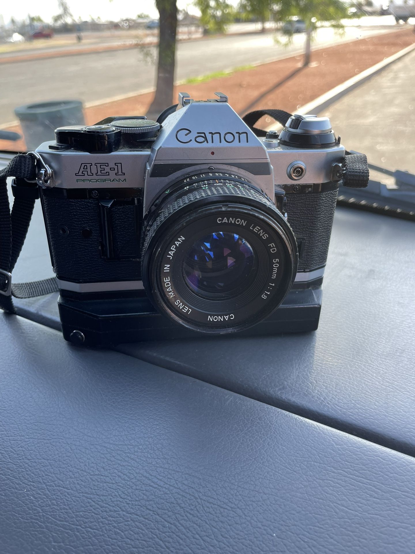 CANON CAMERA 1976