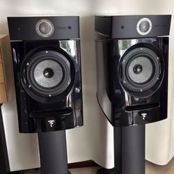 Focal Diablo Utopia EVO Colored 2024 Bookshelf Speakers With Stands Black 