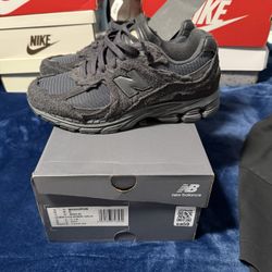 New Balance 2002r Phantom