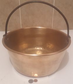 Vintage Metal Brass Cooking Pot, Pan, Heavy Duty, Large Size, 14" x 6" and 12" Tall. Heavy Duty Quality, Kitchen Decor, Table Display, Shelf Display