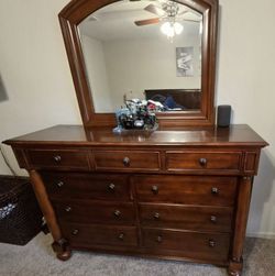 Solid Wood Dresser w/ Mirror – Excellent Condition
