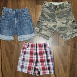 NWOT and Gently Worn Boys Sz 18 Month Shorts Lot.