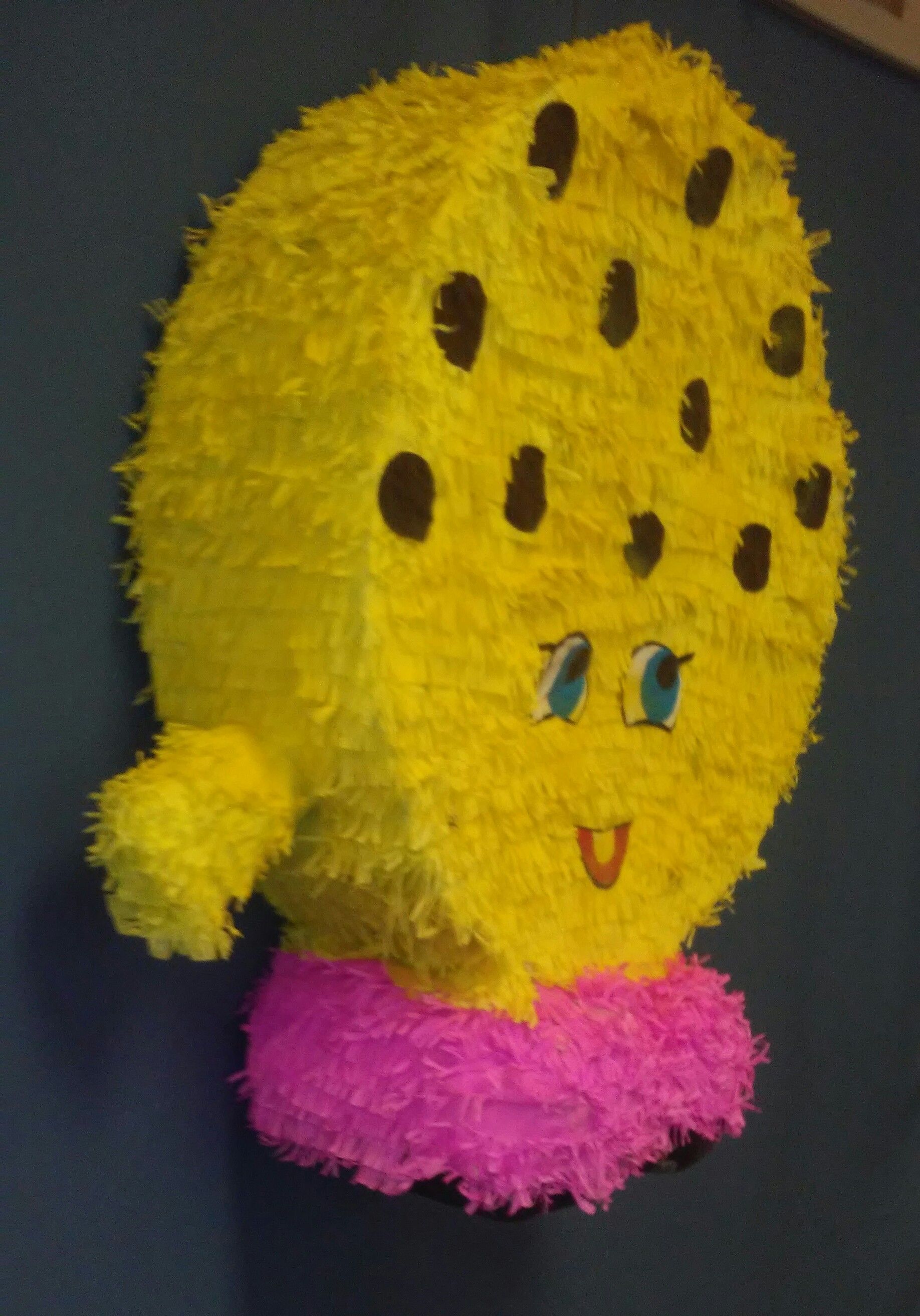 Shopkins piñatas