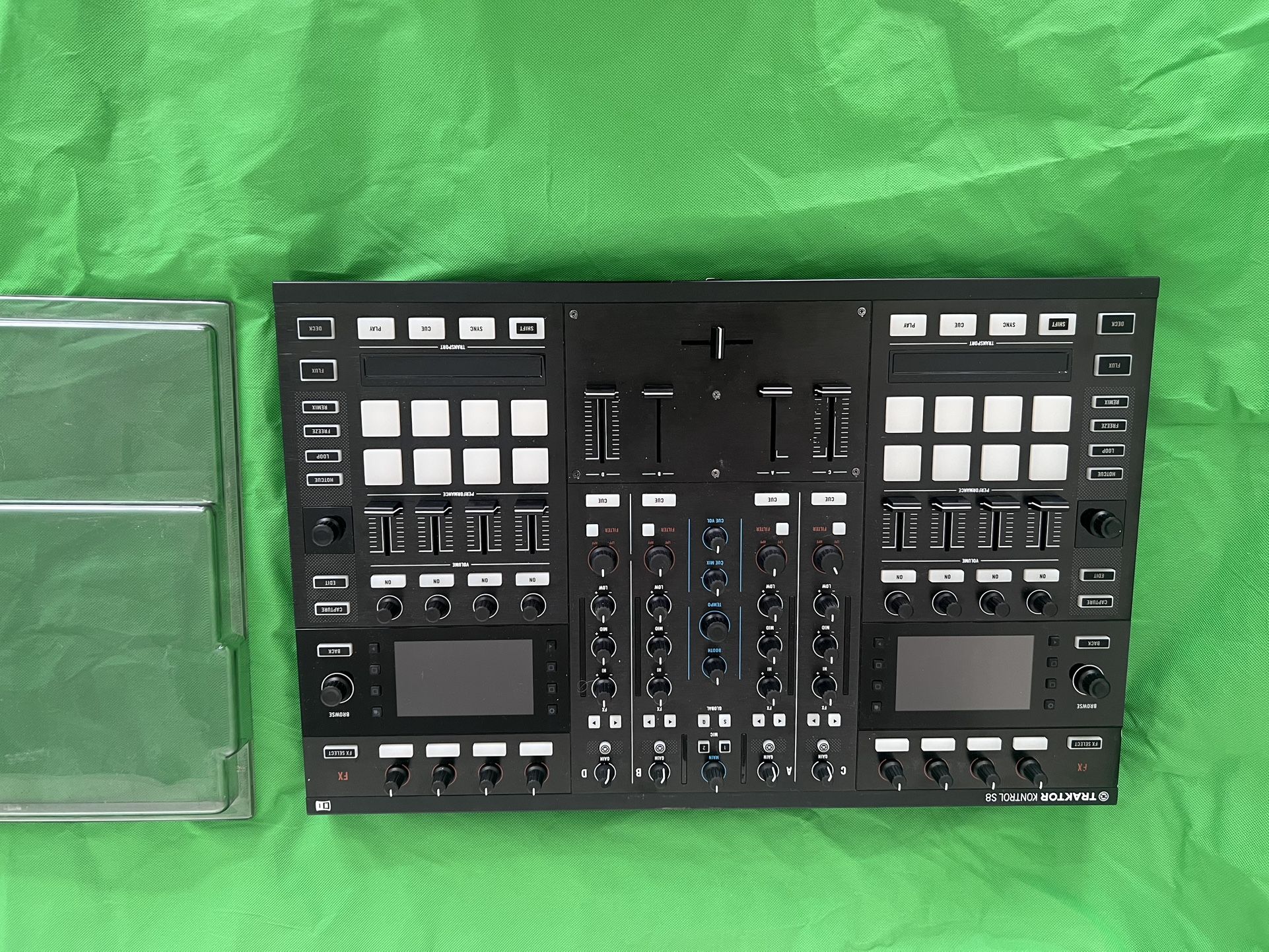 Native Instruments Traktor S8