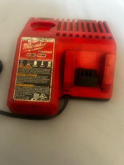 Milwaukee battery charger M12 & M18