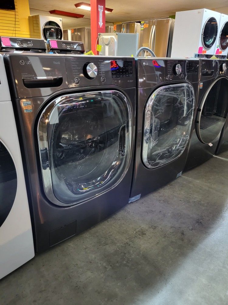 New LG ThinQ Front Load Washer 5.0 Cubic Feet & Gas Dryer 7.4 Cubic Feet