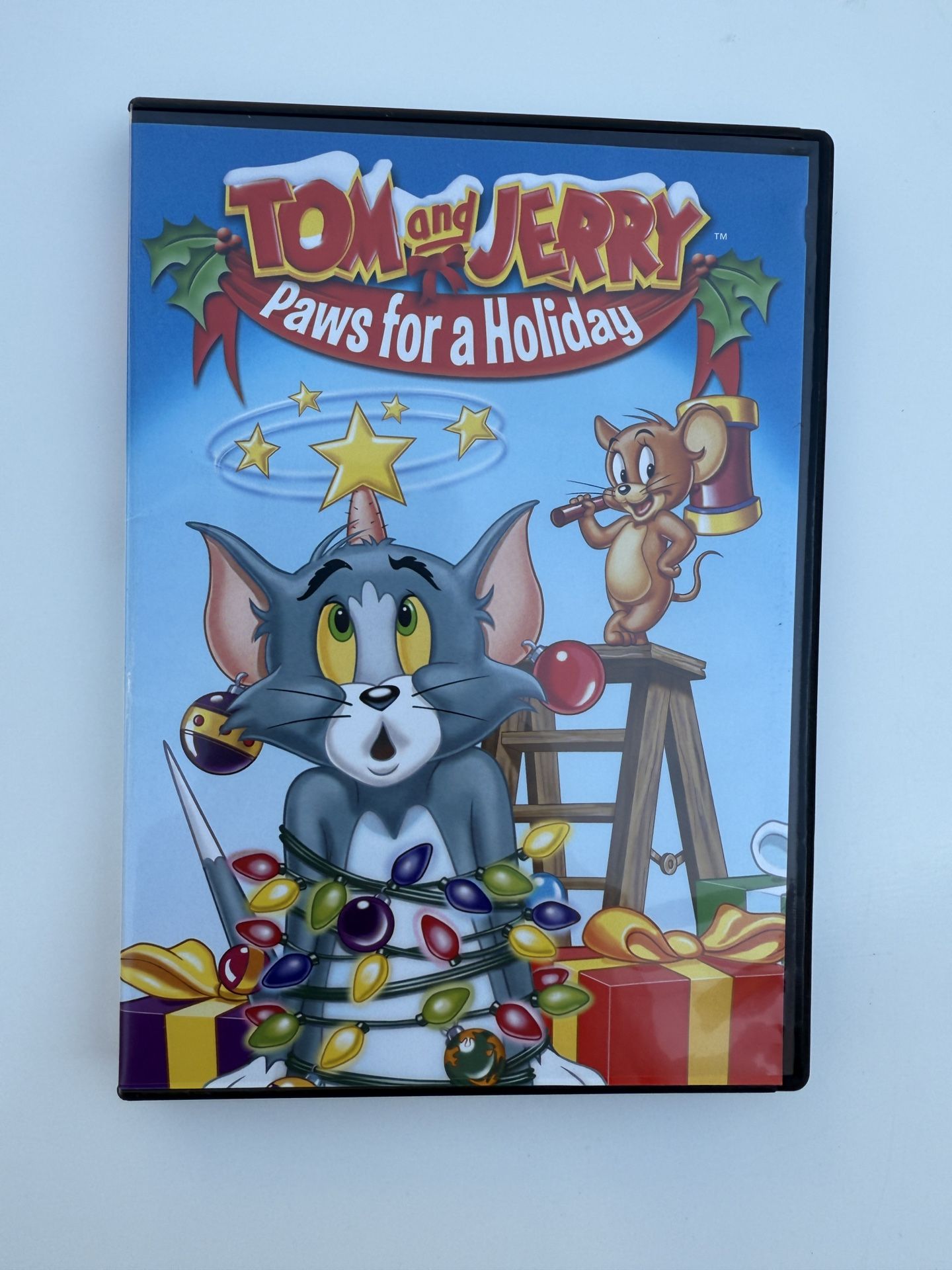 Tom and Jerry: Paws for a Holiday DVD