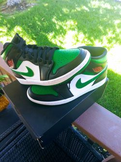 Air jordan 1 green size 11 (DS) 210
