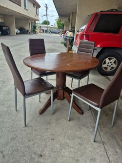 Chills in table or twenty dollars