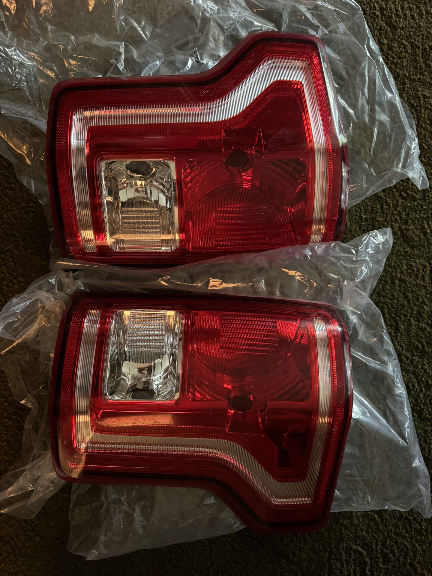 15-17 Ford F150 Tail Lights 