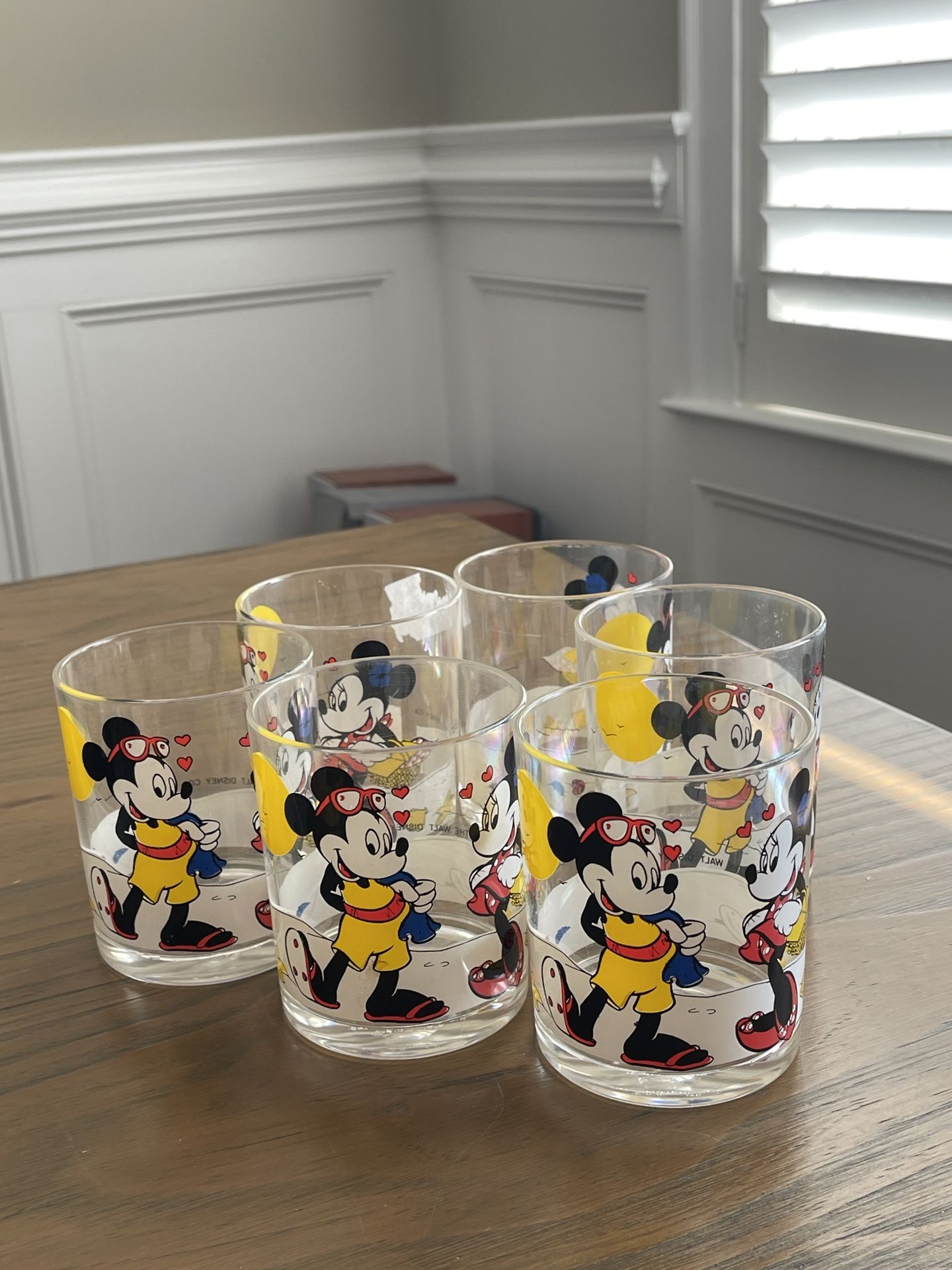 6 Vintage Mickey and Minnie Mouse Beach Plastic Drinking Cup, The Walt Disney Co