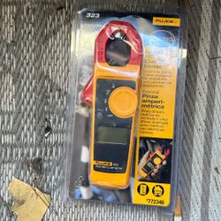 Fluke 323 Ac  True Rms Clamp Meter