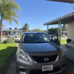 2012 Nissan Versa SL 
