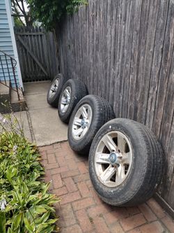 4 Nissan Pathfinder rims