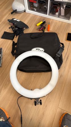 Savage Ring Light