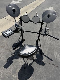 Roland V-Drums TD-3 Electronic Drum Set w stool
