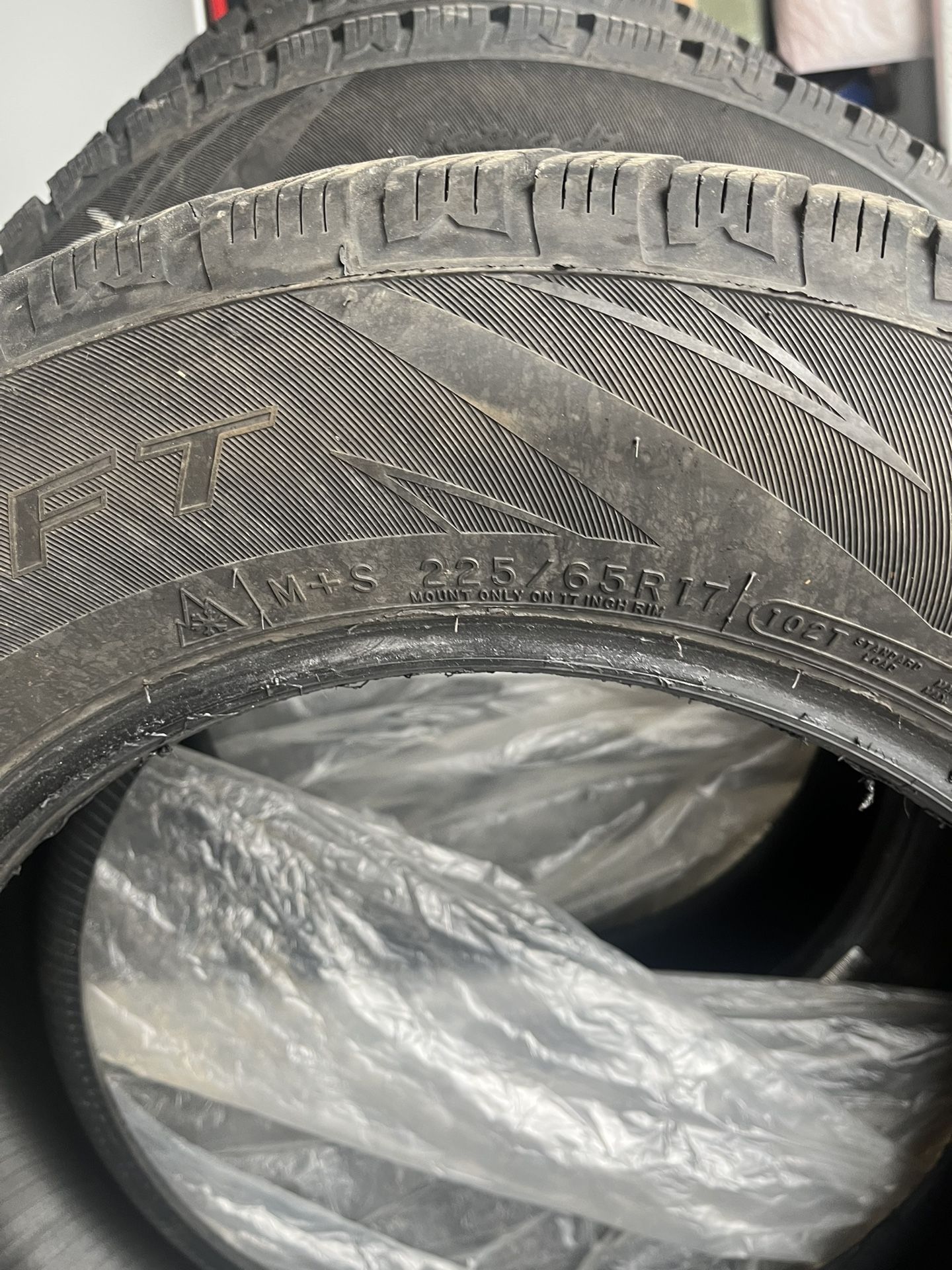 4 Snow Tires 225/65R17