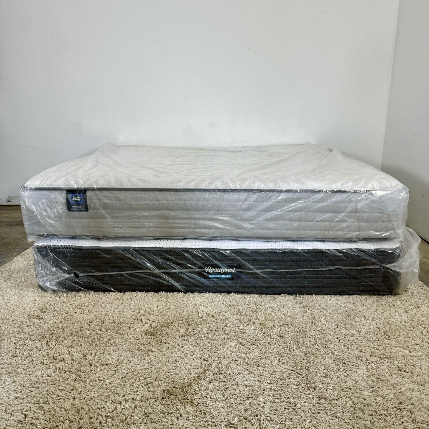 King Sealy Posturepedic Mattress (Delivery Is Available)