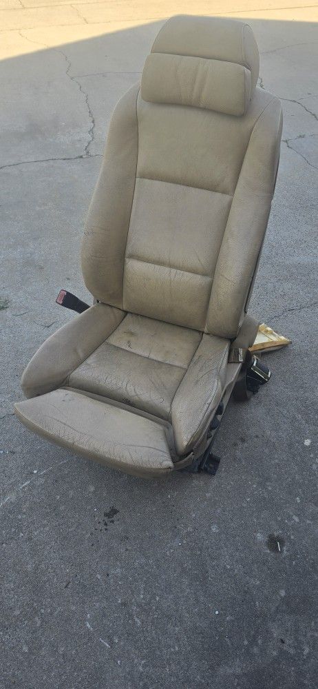 Used Front Right Seat fits: 2008  Bmw 535i bucket leather electric 10 way adj