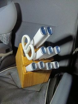 KitchenAid Knife Set 11 Piece One Knife Missing