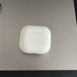 Apple AirPods 4 (Noise Cancellation Option)