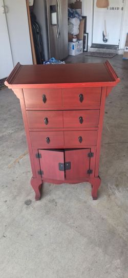 Jewelry Stand / Tall Dresser