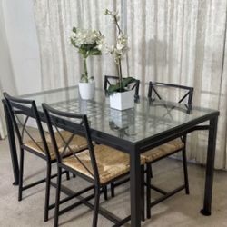 Mesa Comedor De Vidrio y Fierro 4 Sillas