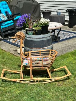 Mid Century Modern Wicker Rattan Figural Duck Rocker Bassinet Basket