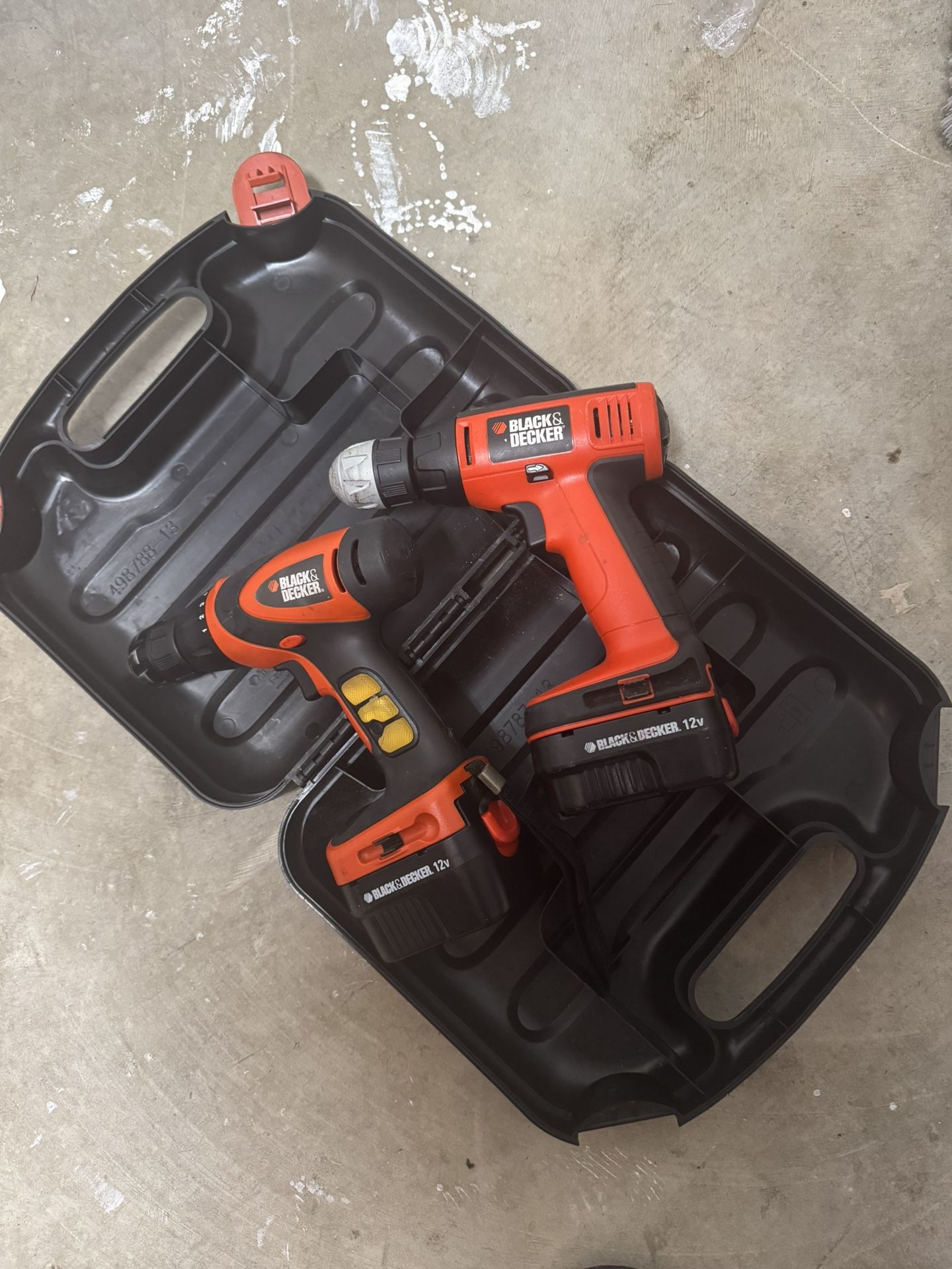 2 Black And Decker 