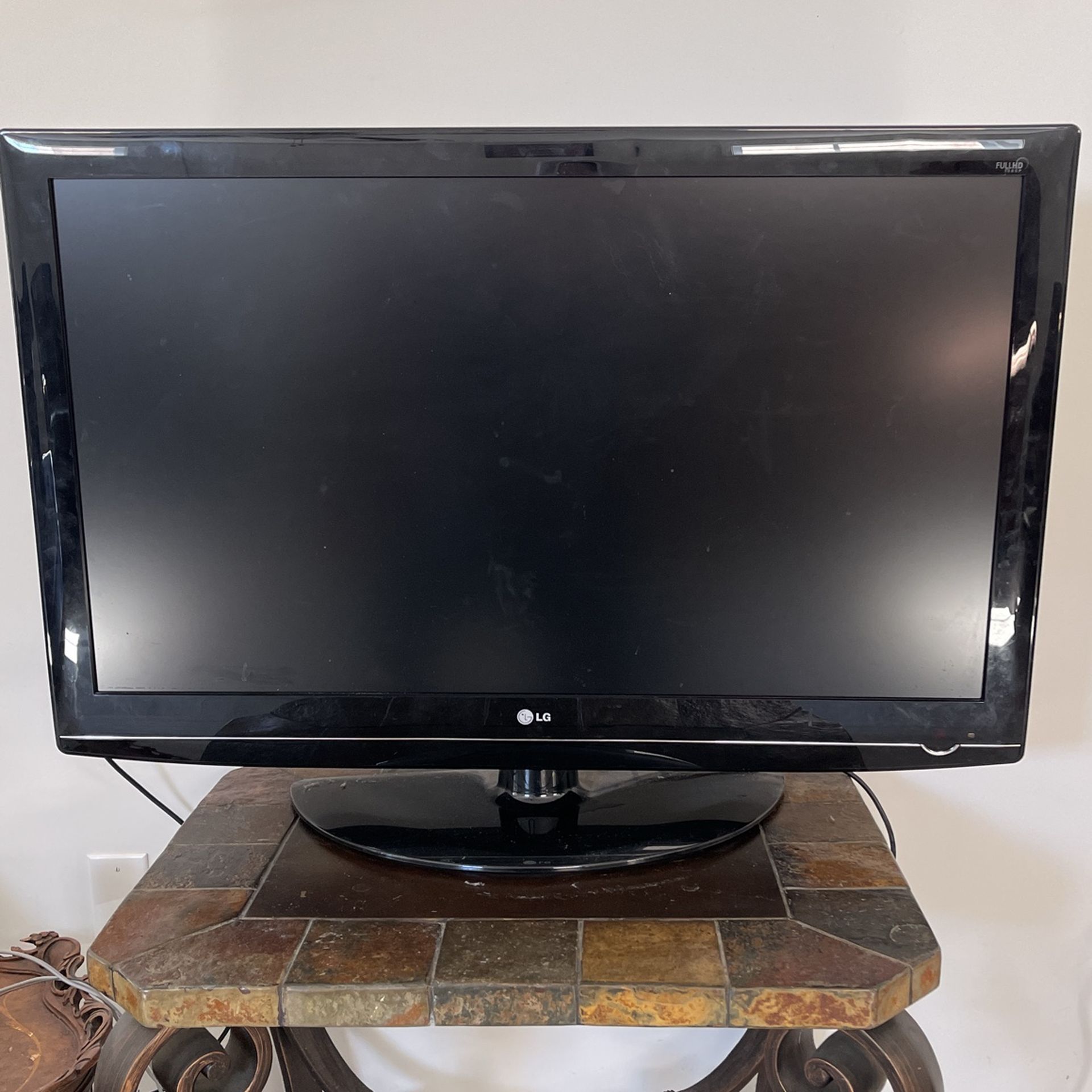 42-45inch LG Tv In Great Condition!