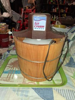 Rival Electric Ice Cream Maker Wooden Bucket