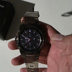 Samsung Watch 4 Classic  And Buds Pro Headphones 