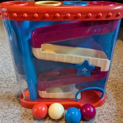 Battat Vintage Ball And Pound Toy (12 Months-3 Years)