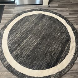 Round Area Rug – Modern Gray & White (6 ft)