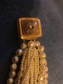 Beautiful Costume jewelry pearl necklace