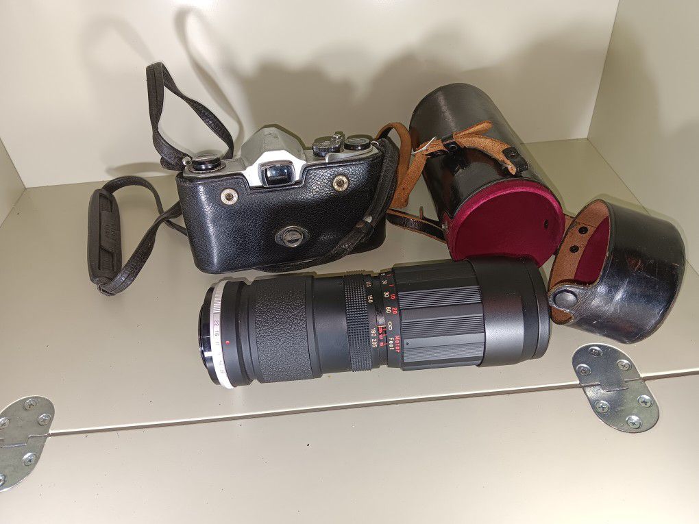 Camera & Lens